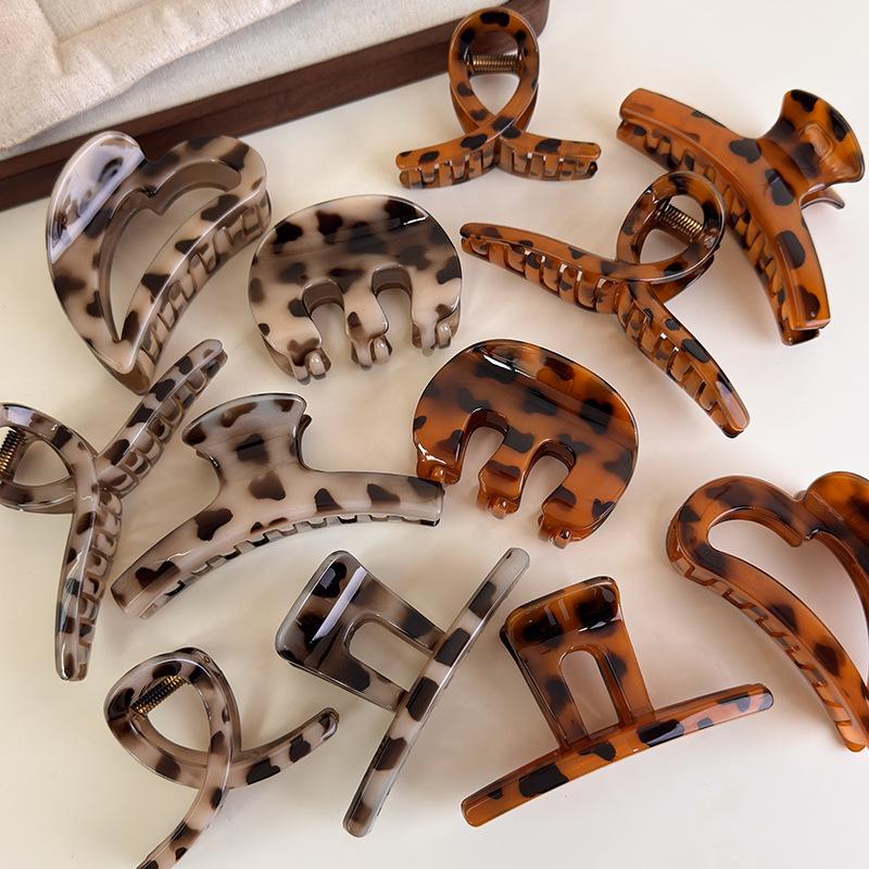 French Style Hair Claw Clips for Women Retro Leopard Print Hair Clip Hairpins Elegant Shark Clip Barrettes Crab Clamp Headwear