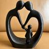 Figurină Imprimată 3D Familie de Trei Persoane, Statuie Părinte și Copil în Formă de Inimă, Ornament Mat pentru Decorul Casei, Cadou Creativ pentru Casă Nouă Ziua Mamei