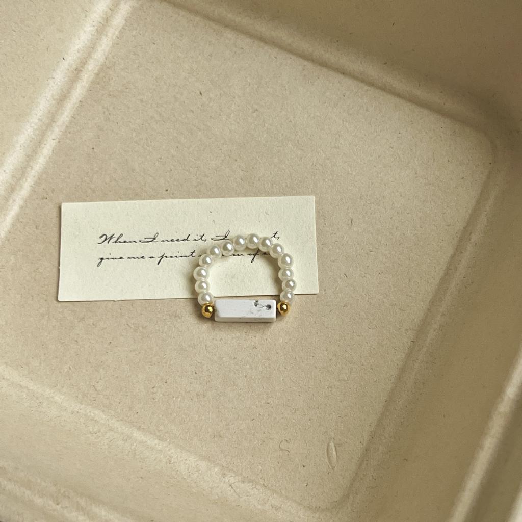 Color crystal beaded ring  niche design sense high-end finger ring light luxury temperament all-match ring accessories