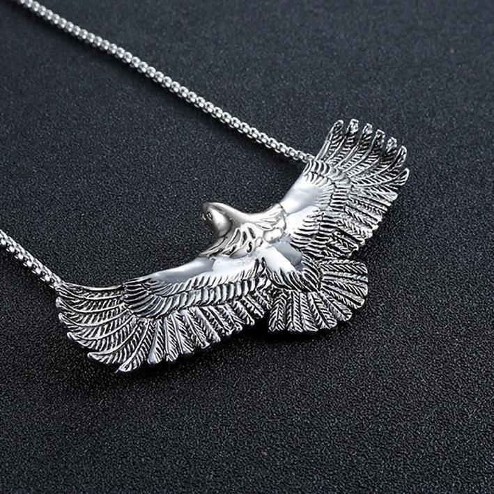 Full Personality Eagle Pendant, Flying Eagle Feather Necklace, Personalized Men'S And Women'S Pendant.