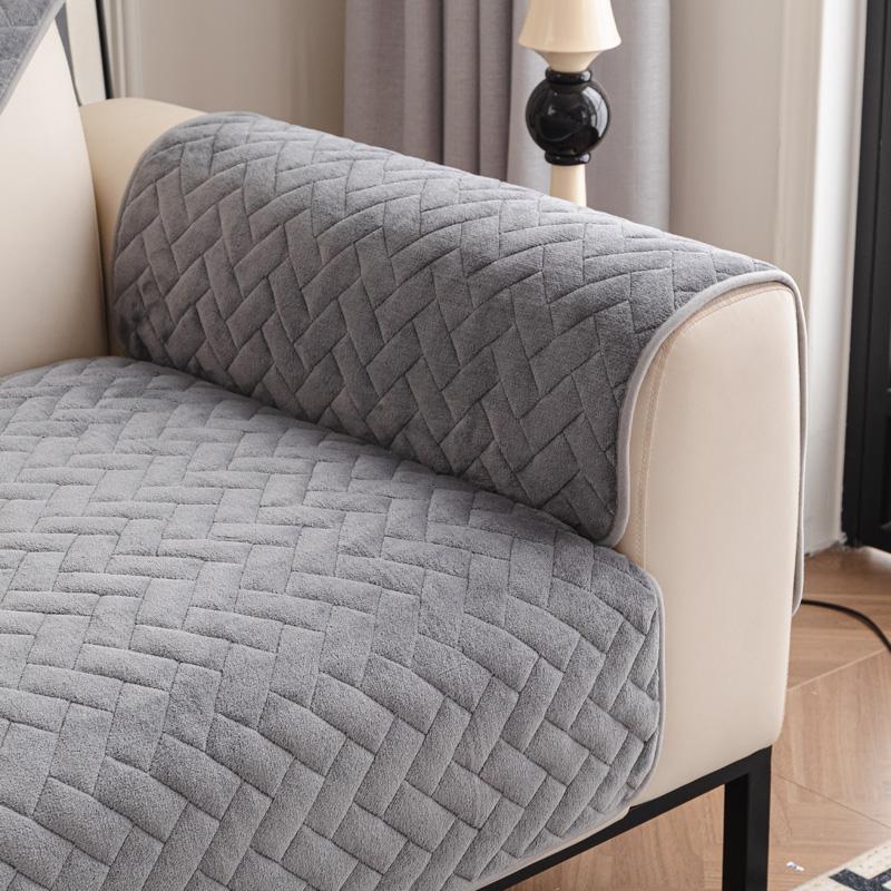Plush Solid Color Anti Slip Winter Sofas Towel Geometric Brick Pattern Sofa Cover