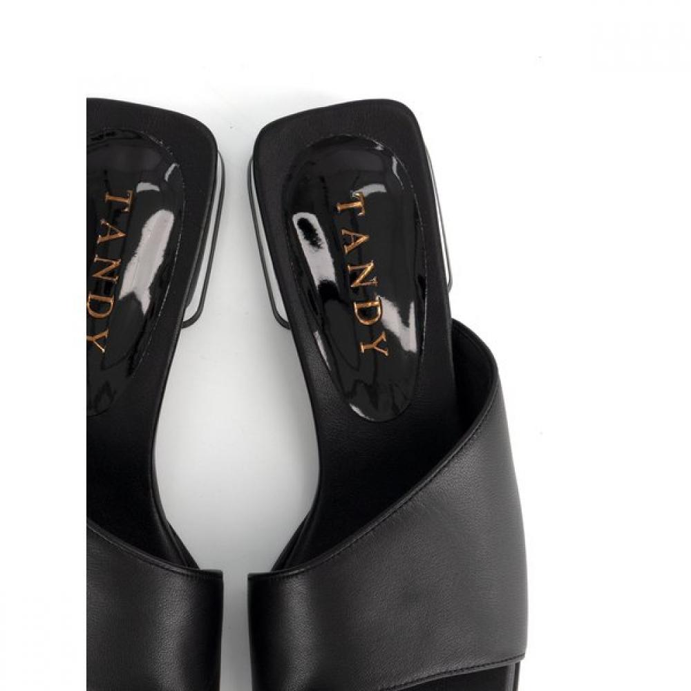 Tandy Women Sandals La 087