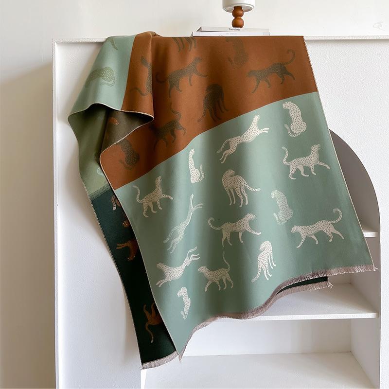Warm Imitation Cashmere Scarf Women'S Double-Sided Cute Cartoon Lion Color Matching Thickened Scarf Air Conditioner Shawl