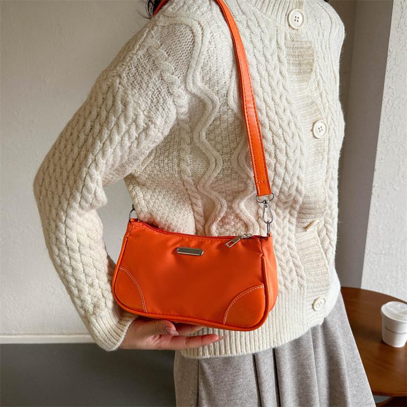 Stylish 2033 Winter Fashion Bag For Women Street Fashion Canvas Shoulder Bag