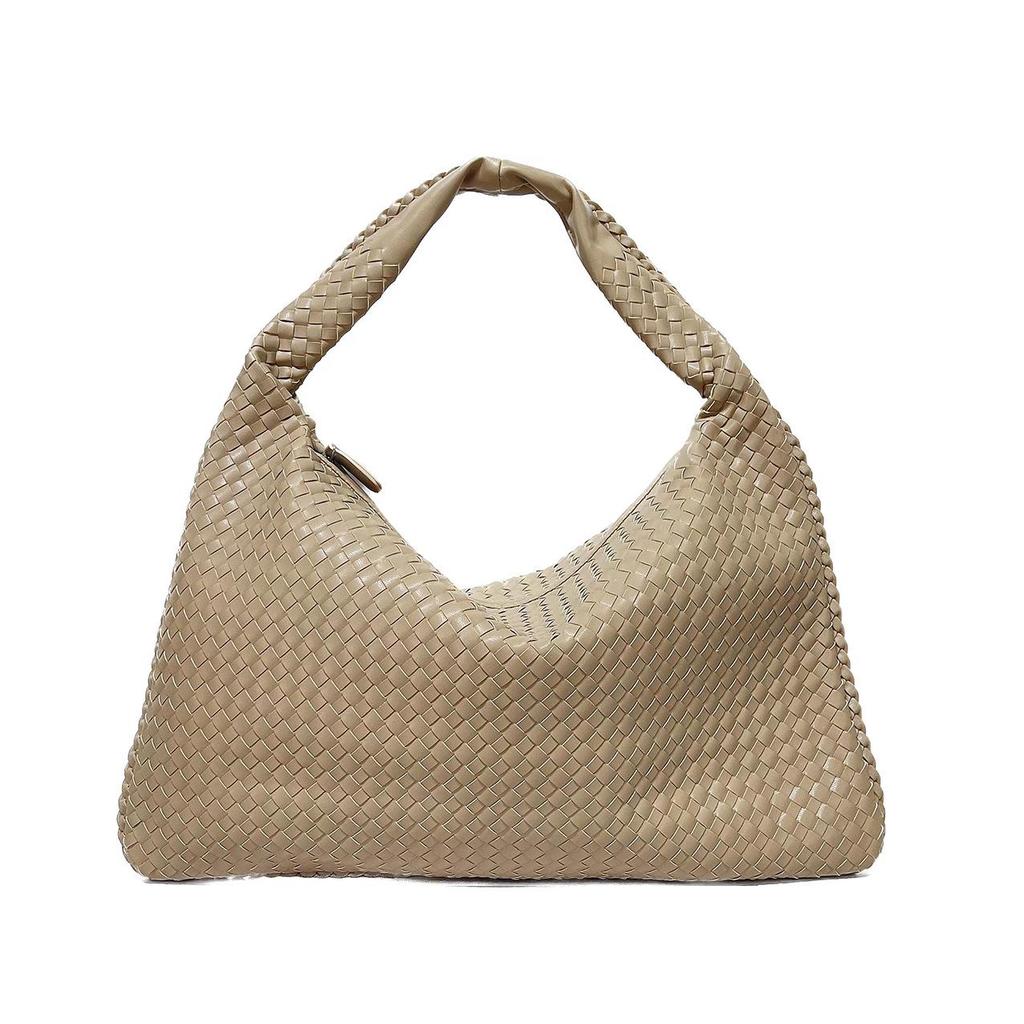 2026 Handwoven Retro Monk Bag: Chic, Fashionable Design for Daily Commute