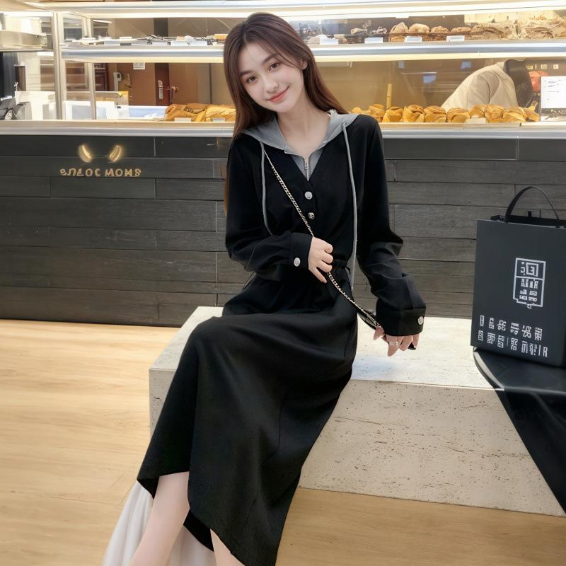 

Осень и Зима Новое Женское Повседневное Приталенное Платье-свитер с капюшоном из двух частей с эффектом многослойности L чёрный