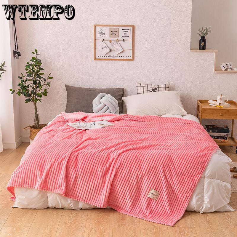 Skin-friendly Flannel Blanket Warm Napping Leisure Blanket Towel Blanket Single Double Summer Thin Blanket
