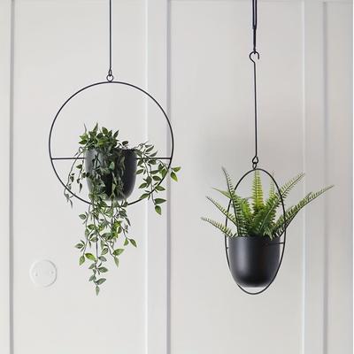 Bahçe Saksıları ve Kutuları – Çiçek Askılıkları