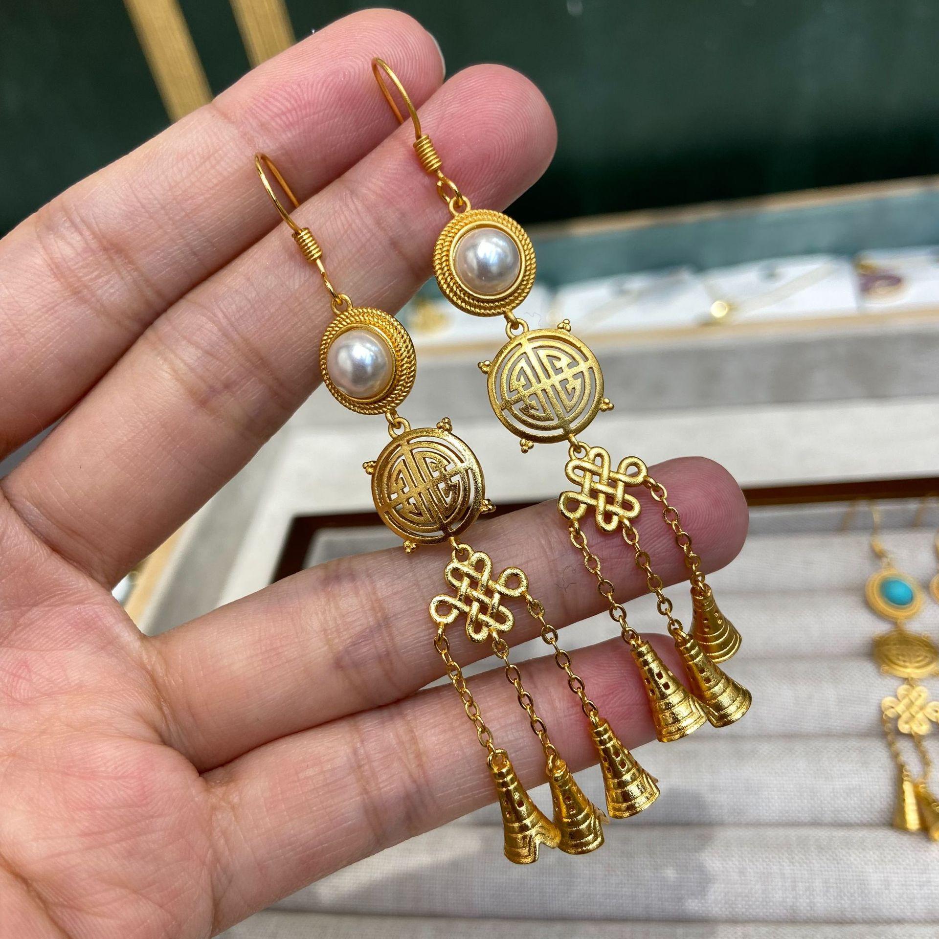 

New Chinese Ethnic Style Qingci Pearl Earrings Safety Buckle Flower Versatile Antique Style National Style Ear Hook Earrings Temperament Women