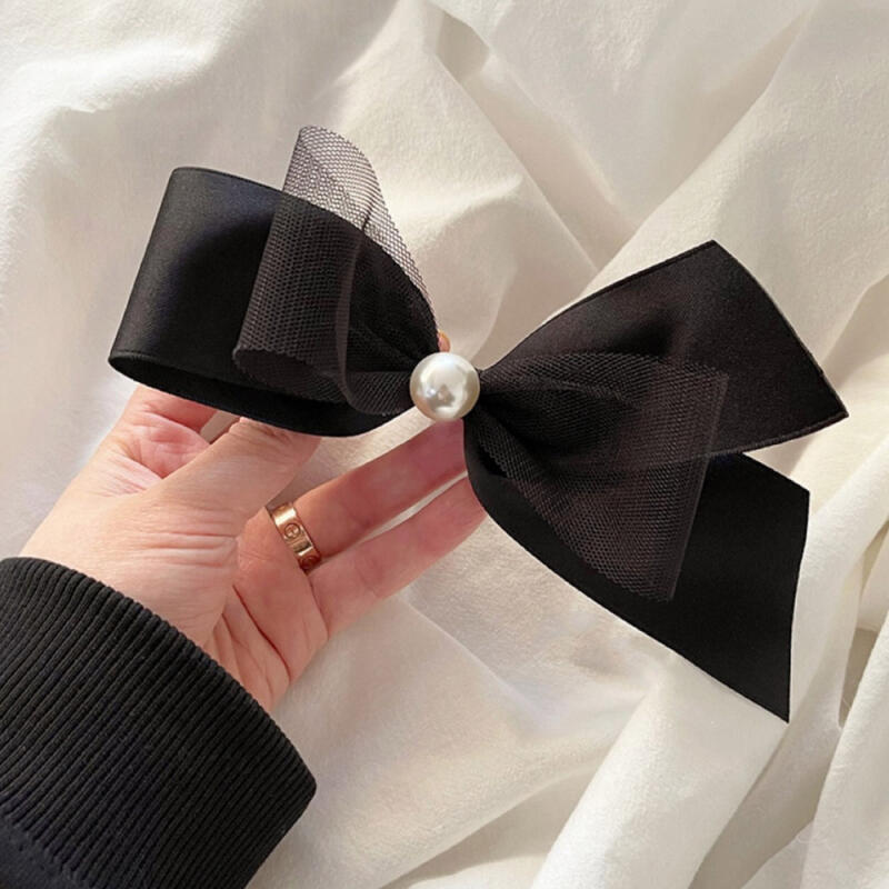 Hair clip collection, ribbon pearl bangs, half-up hair 12. Belly