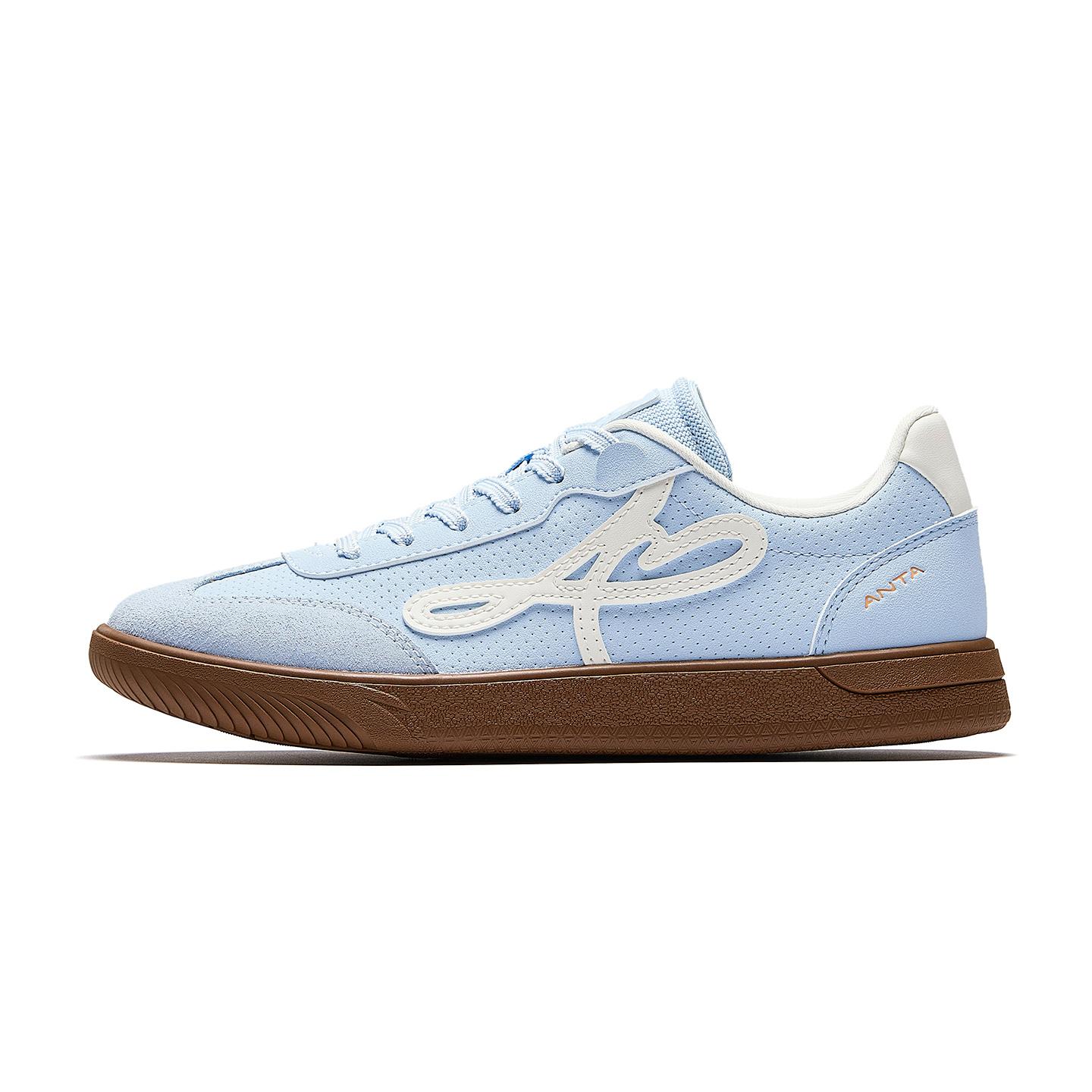 

Anta Manchester Dance Slip Resistant Abrasion Resistant Low top Skateboard Shoes Women s Light Blue White 922618009-4 38.5