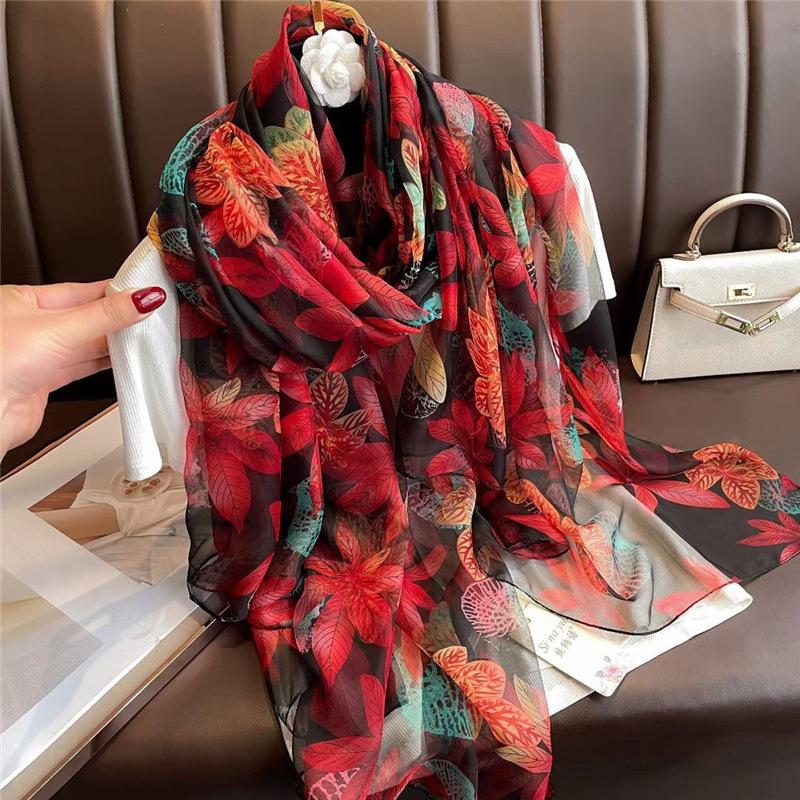New Silk Beach Stoles Women Hijab Scarf Sunscreen Shawl Wraps Ladies Scarves Foulard Beach Stoles Female Bandana Echarpe