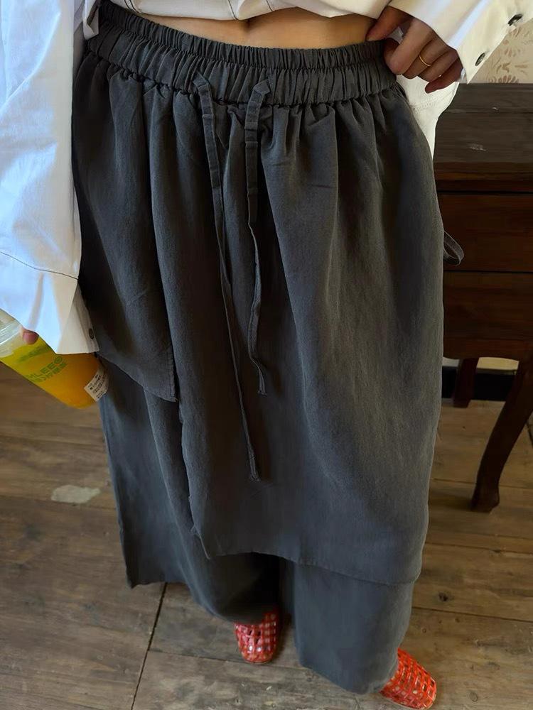 

Темно-серые повседневные женские брюки широкого кроя - Эластичная талия, Необычный дизайн, Кулиска, Весенняя коллекция Medium