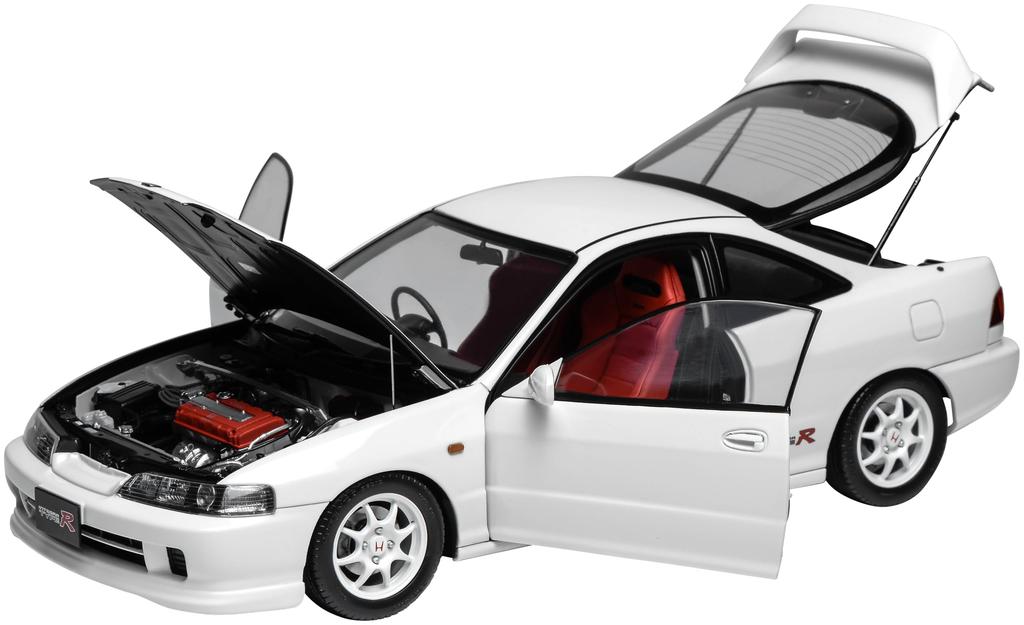 FREESTYLE MOTORHELIX Scale Honda Integra Type R Early Version Championship White Finished Model M85201 1/18 (DC2)
