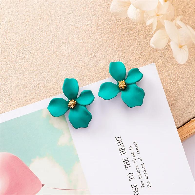 Sweet Flower Earrings For Women Fresh Four-petal Stereo Flower Stud Earrings Fashion Temperament 5 Colors Flower Earring