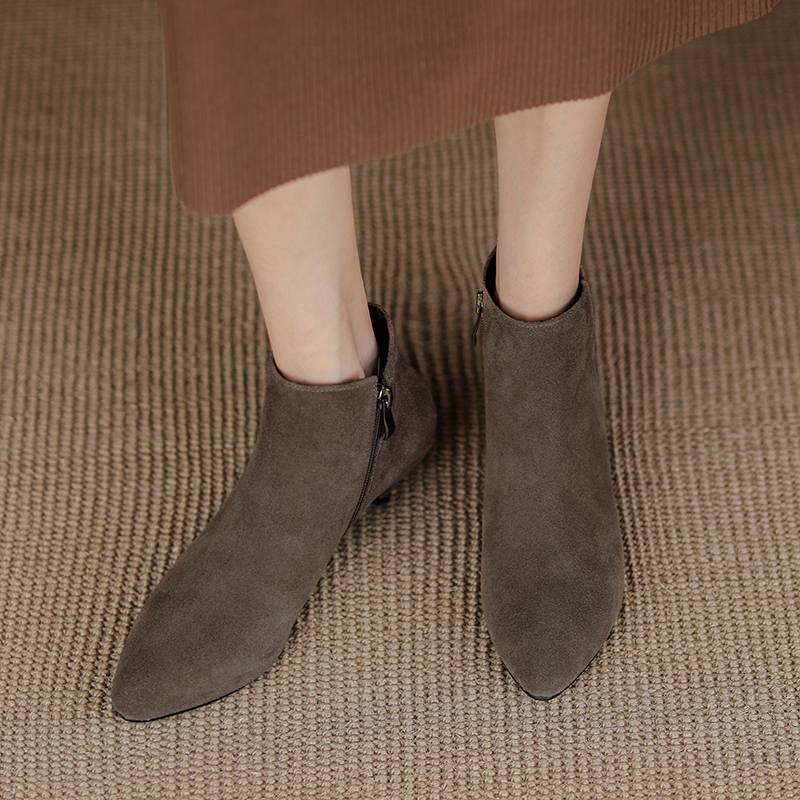 Krazing Pot Cow Suede Winter Round Toe Med Thin Heels Modern Boots Women Big Size 43 Zipper Basic Clothing Ankle Boots