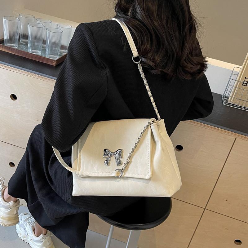 2024 New Spring Korean Style Large Capacity Butterfly Bow Chain Underarm Tote Bag Women's Bag