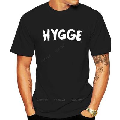 Męskie koszulki czarne Hygge – Skandynawska Przytulność Duński T-shirt hygge skandynawski duński dania przytulny wygodny miłość rodzina