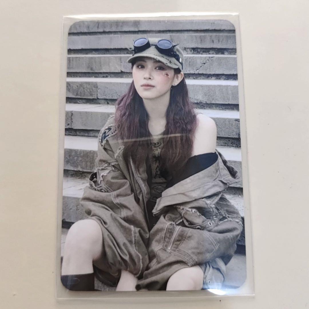 

[USED] itzy Ryujin GWBG withmuu Pre-order Limited Trading Card B