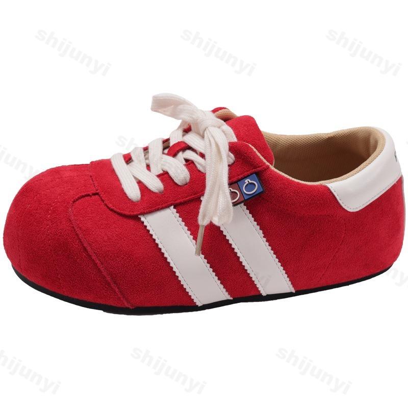 Fashion Retro Fashion Low Top Casual Flat Sports Shoes for Women Autumn 2025 New Comfortable Versatile Non Slip Lace Up Trendy Sneakers