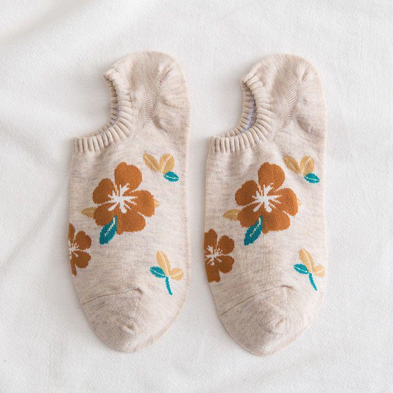 2025 New Women's Low-Cut Socks with Cartoon Flower Pattern - Versatile and Stylish Boat Socks