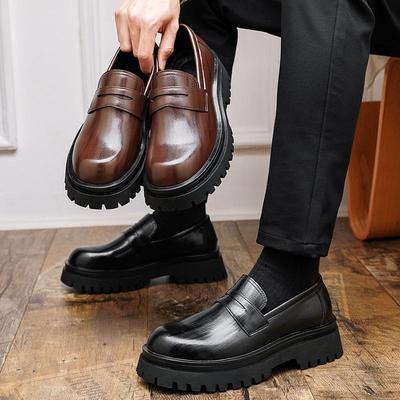 Thick-soled Large-size Large-head Leather Shoes, Business Dress Foot Cover, Trendy Shoes.