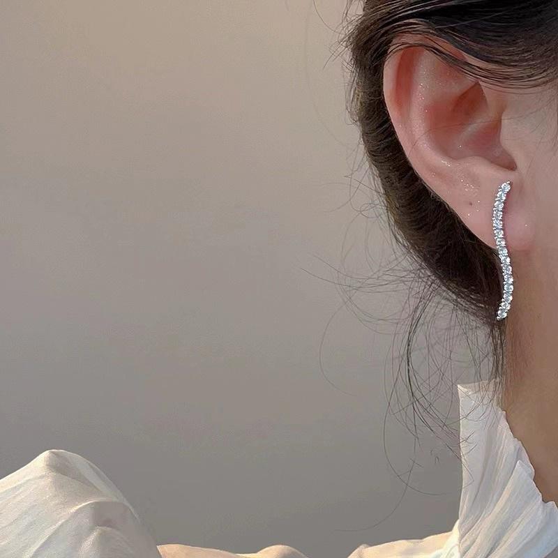 Wave Stud Earrings Women's Small Micro-inlaid Zircon Earrings Fashion Personality Light Luxury Ear Jewelry for Girlfriends