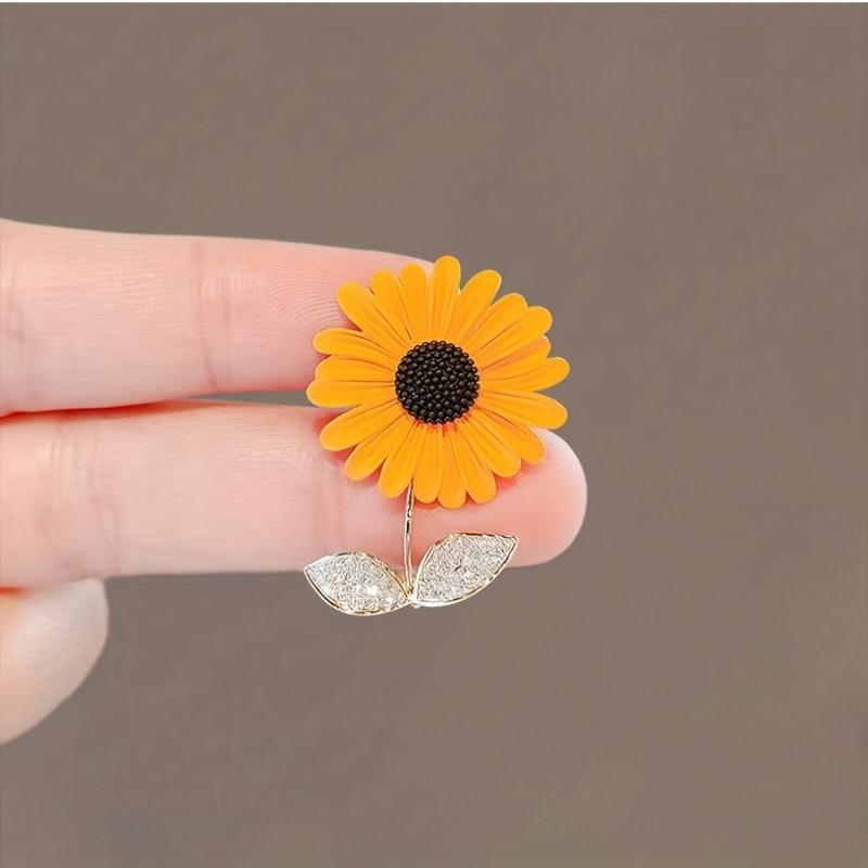 

1PC Ladies Elegant Flower Brooch - Sunflower Pattern with Gold Petals and Black Center