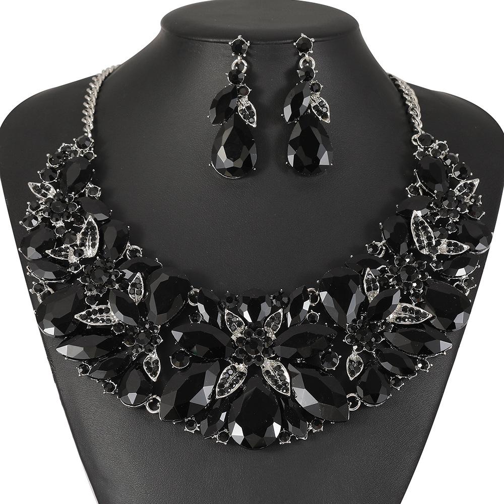 2026 Luxury Necklace Earrings Two-piece Full Diamond Fashion Chain Bridal Dress Wedding Banquet Accessories Women