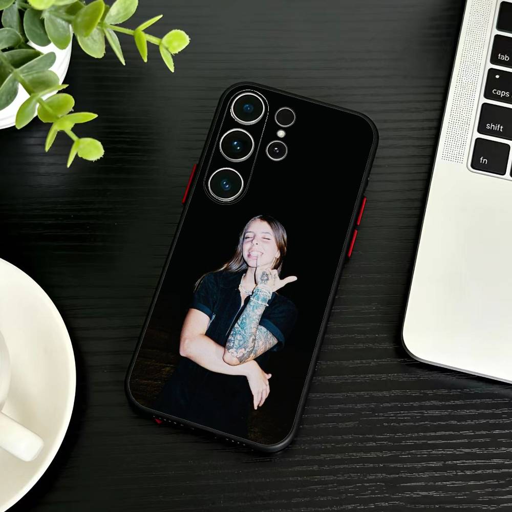 Singer Young L-Miko Phone Case For Samsung S26,S25,S24,S23,S22,S21,S20,Plus,Fe,Lite,Others Black Cover