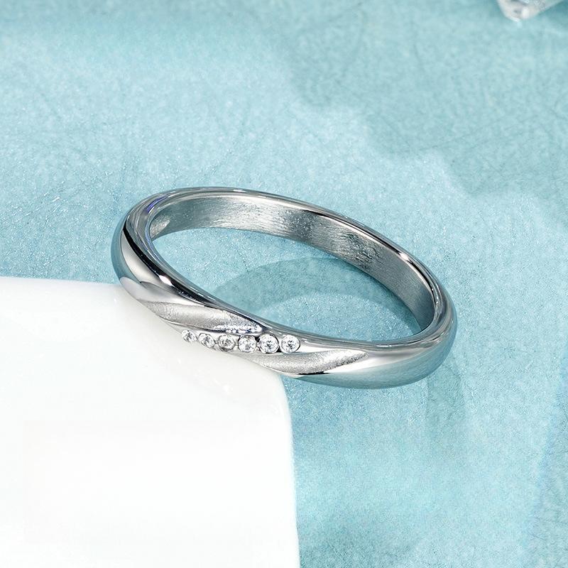 Light Luxury Mobius Diamond Ring Niche High-end Ring Women's Titanium Steel Non-fading Jewelry