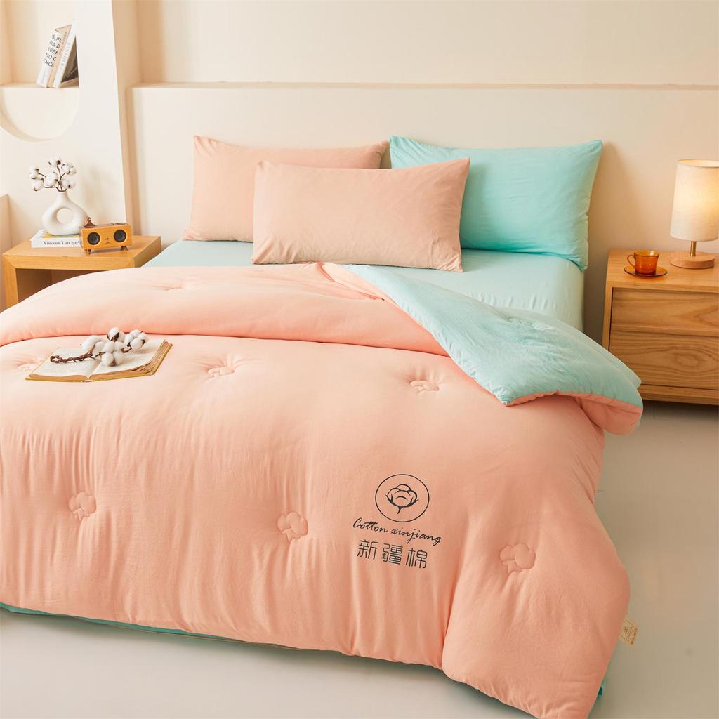Premium Xinjiang Cotton Quilt: Thickened, All-Season Warmth for Double Bed.