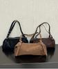 Versatile Tote Bag Underarm Pillow Handbag Commuter Shoulder Bag Simple Bla Retro Sle Casual Handbag for Men And Women