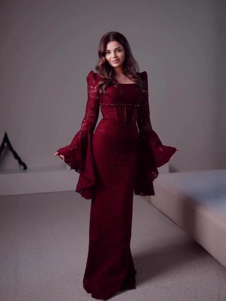 European Winter 2025 Retro Elegant Long Sleeve Dress for Women