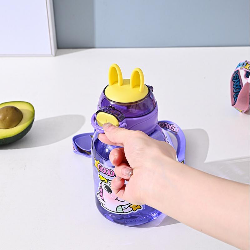 600ml Dopamine Kids Water Cup Cartoon Student Cup Cute Sports Cup Plastic Water Cup with Lanyard Portable