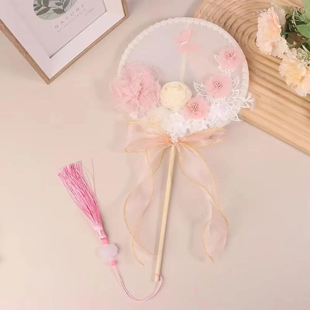 1Pcs Durable Long Handle Chinese Round Fans Fabric Flower Butterfly Vintage Fan Retro Style Fan Home Decoration Ornament