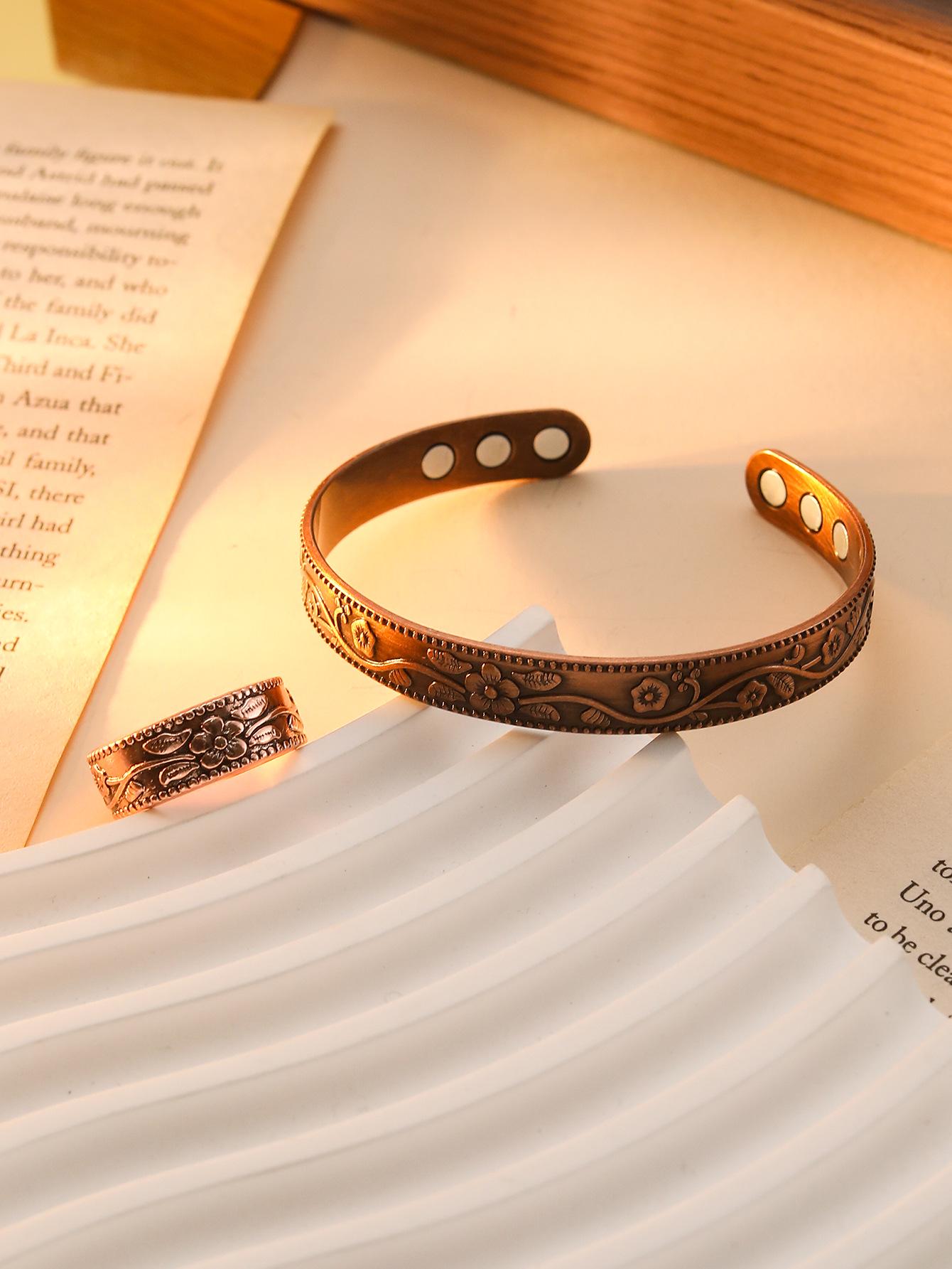 

Антикварный браслет-кольцо из красной меди с цветком сливы, с винтажной магнитной энергией