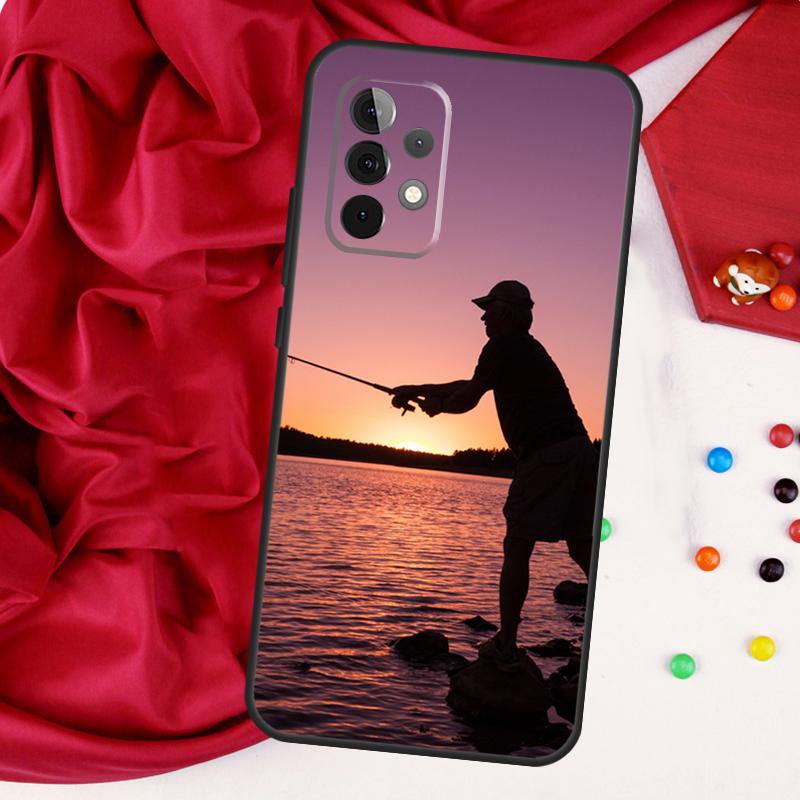 Hunter Man Fishing Dog For Samsung Galaxy A55 A53 A33 A13 A35 A15 A36 A56 A26 A16 A22 A32 A52 A54 A34 A06 A05 Case