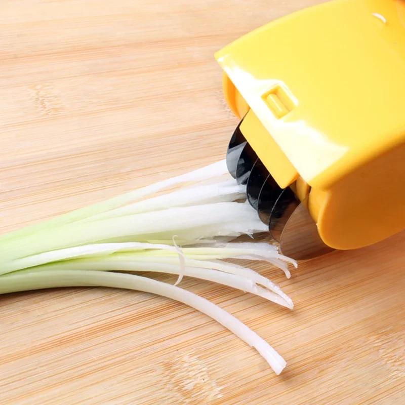 Multifunction Rolling Cutter Scallion Ginger Garlic Cutting Knife Vegetable Slicer Chopper Pizza Wheel Knife Kitchen Tool