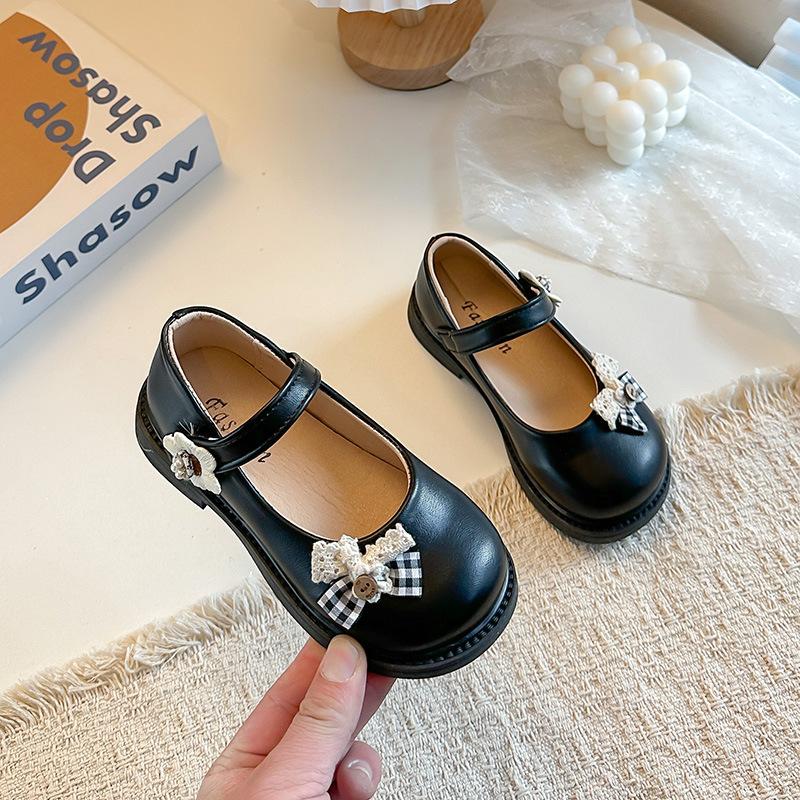 

Girls Solid Color Leather Shoes2026Spring and summer new children s cute floral princess leather shoes with bows 26Inner Length15cm чёрный