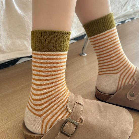 Women Retro Striped Socks Color-Block Fine Stripes Crew Socks Breathable Casual Cotton Socks for Sports Daily Errands Commuting