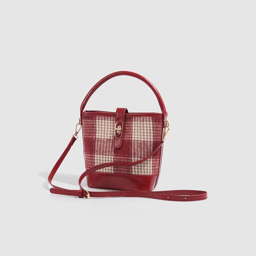 Red plaid mini bucket bag, high-quality handbag for women, 2025 new casual shoulder and crossbody bag