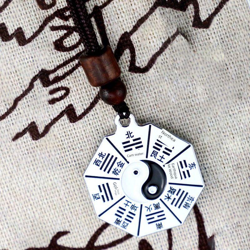 

Китайский Фэн-шуй Инь Ян Тай Цзи Восемь Триграмм Оригинальный Дизайн Этнический Стиль Ожерелье Стильный Титановая Сталь Практика Подвеска Модный Мужской и Женский Аксессуар Silver White Gossip Pendant