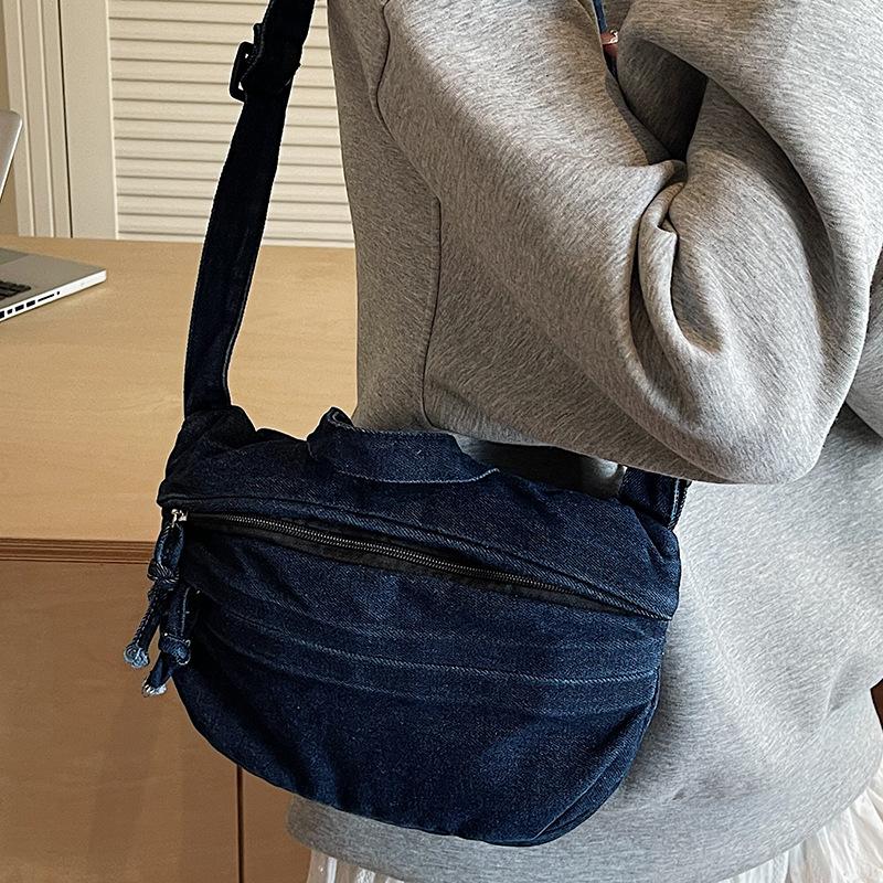 2025 Denim Bag Women's New Solid Color Tote Bag Large Capacity Casual Shoulder Bag Fashion Commuter Messenger Bag