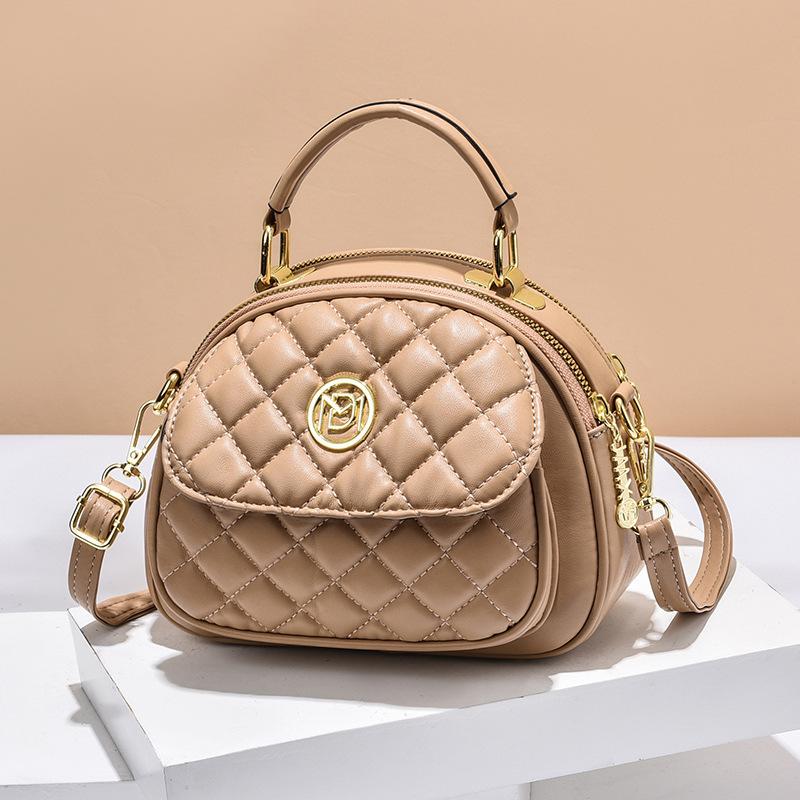 

Сумка женская летняя простая интернет-знаменитость зарубежный стиль женская сумка-мессенджер 2025 новая модная текстурная сумка на плечо женская