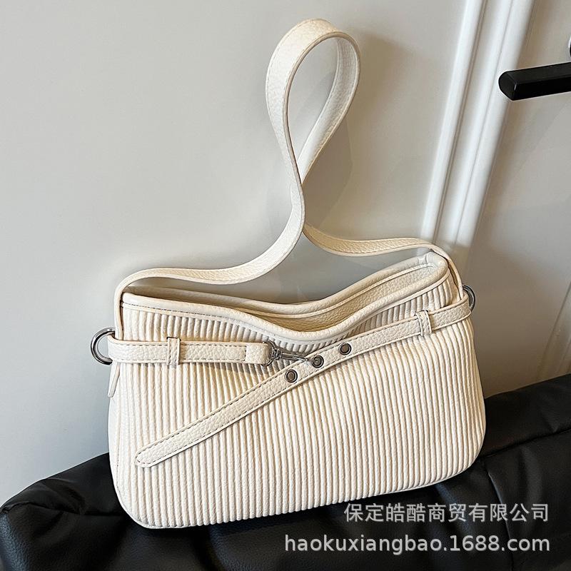 Korean Version Niche Design Simple Casual Shoulder Bag Women's 2025 Summer New High-end Textured Messenger Bucket Bag