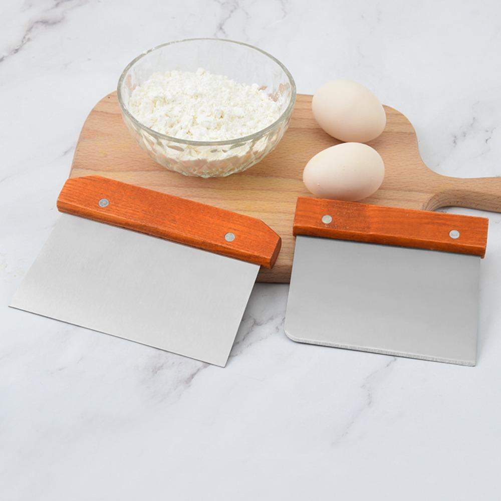 Non-stick Pastry Spatula Wooden Handle Flour Scrapper Cream Spatula Dough Cutter Baking