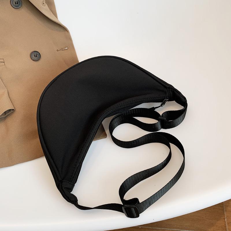 Nylon Messenger Bag Women's New Trendy Dumpling Bag Lightweight Small Satchel Underarm Bag Shoulder Canvas Bag Bgs