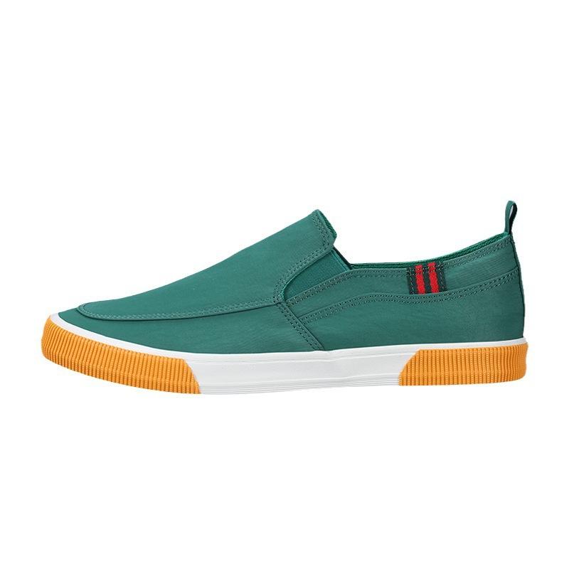Large Size Men's Canvas Shoes Lightweight and Breathable Casual Slip-On Loafers Wide Cloth Shoes Old Beijing Cloth Shoes
