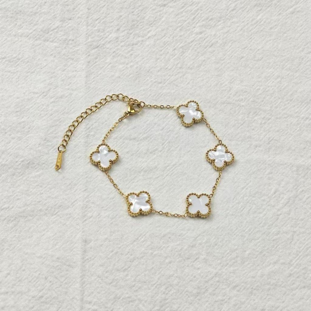 Four-leaf Clover Bracelet Five-flowered Titanium Steel Does Not Fade Women's 18K Lucky Clover Good Luck Hand Jewelry